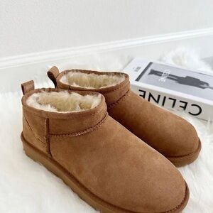 UGG Tan Suede Ankle Boots☃️☃️